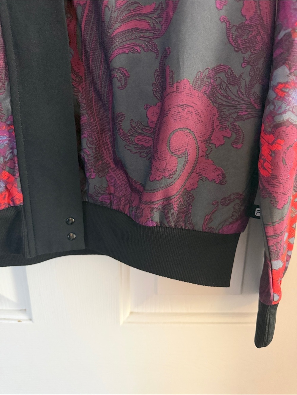Fabletics Ithaca Floral lightweight Bomber Jacket in Purple and Red small - Picture 4 of 6